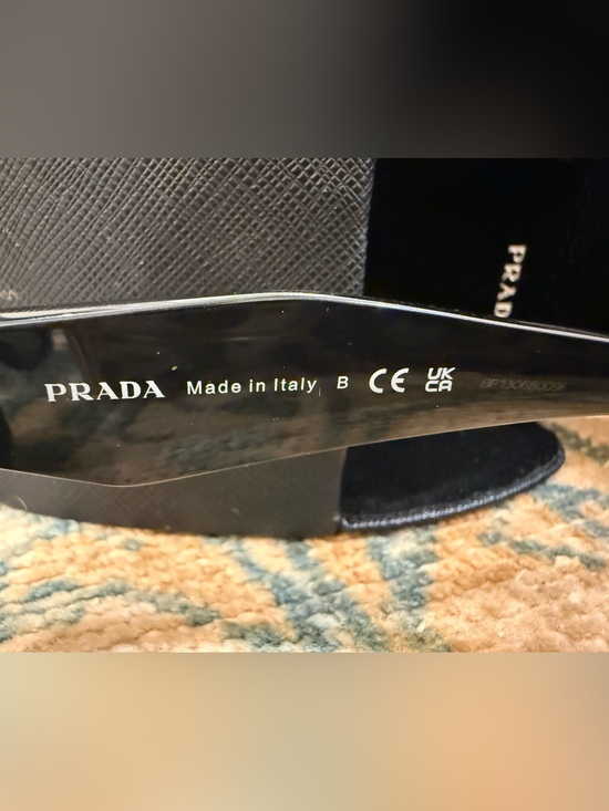 Prada Black Oversized Cat-Eye Sunglasses for Women main image 5